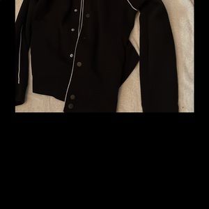 I’m selling ,some jackets ,some pants,and they are very fashionable and lovely